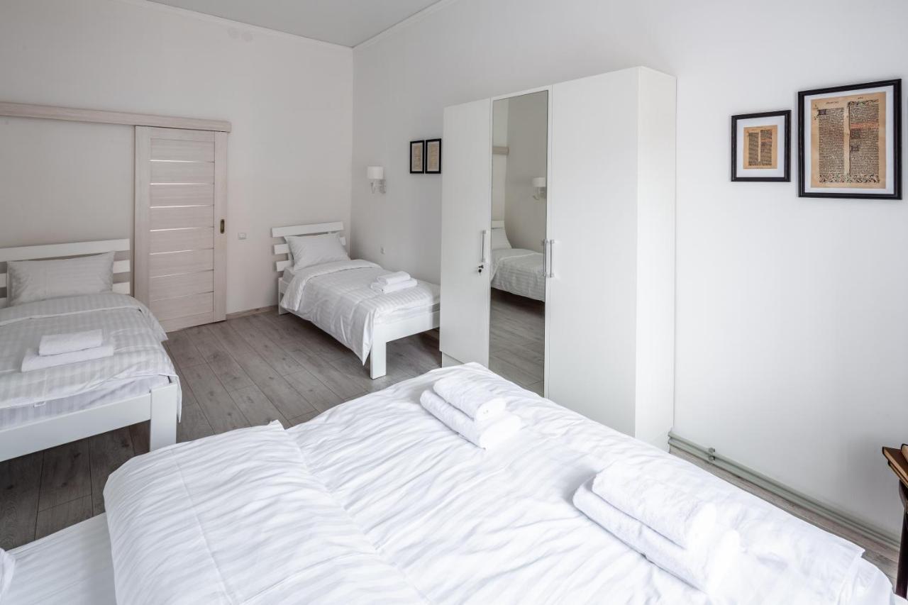 Bookinist Apartment Lviv Extérieur photo
